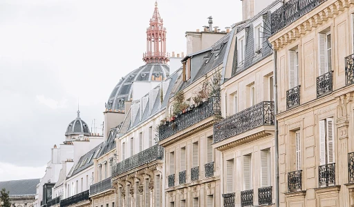 La vie nocturne parisienne: Top 10 des hôtels à Paris avec une vue imprenable sur la ville lumière